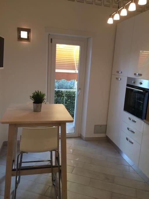 Premium Apartment With Parking Ciampino Exterior foto